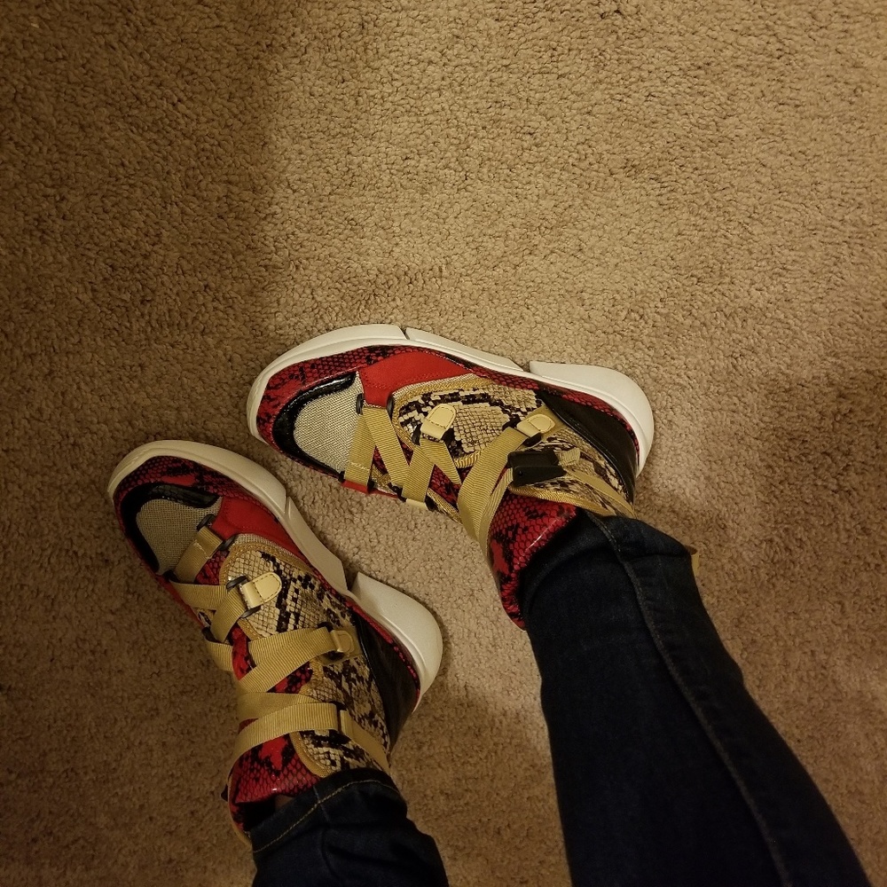 Women's sneakers